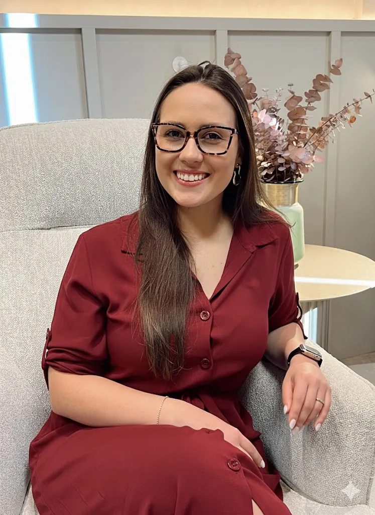Dra. Vanessa Freitas, cirurgiã-dentista